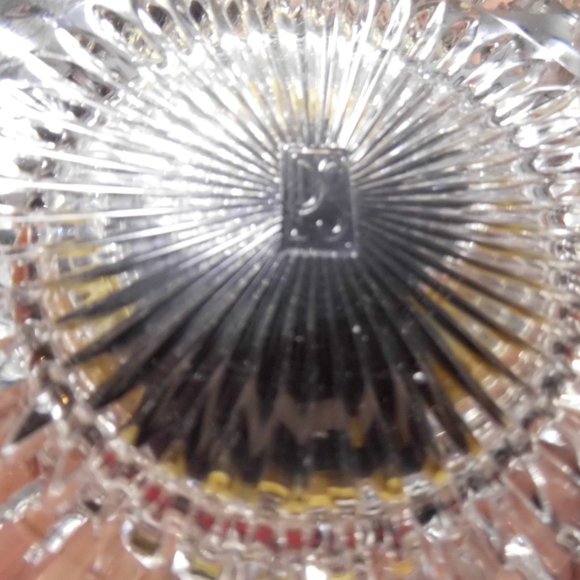 Paul Sebastian Crystal Desk Clock, Quartz, 4 x 4" Runs Well - Picture 4 of 4